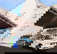 Holiday Inn Express  Suites Columbus Airport East an IHG Hotel - Students Accommodation