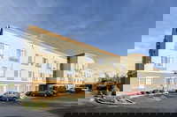 Comfort Inn  Suites Sacramento - University Area