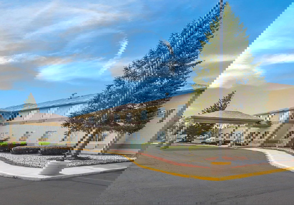 Americas Best Value Inn Charlotte, MI - thumb 0