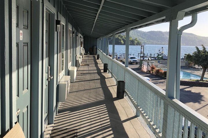 Lamplighter Motel - thumb 7