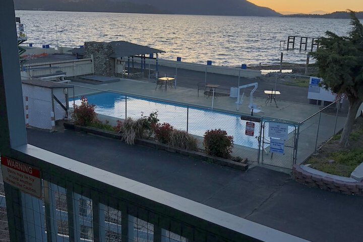 Lamplighter Motel - thumb 6