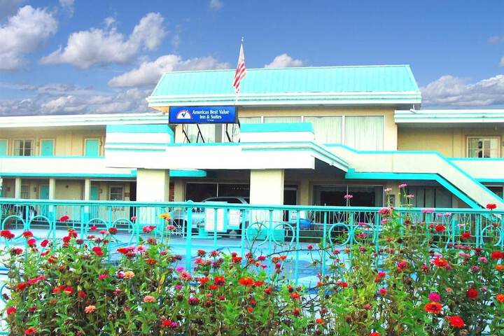 Americas Best Value Inn & Suites South Boston - thumb 1