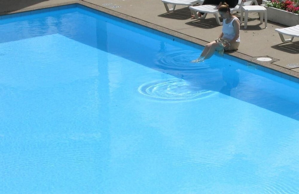 White Rose Inns - thumb 4