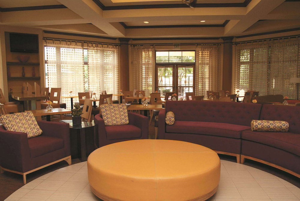 La Quinta Inn & Suites By Wyndham Raleigh Cary - thumb 6