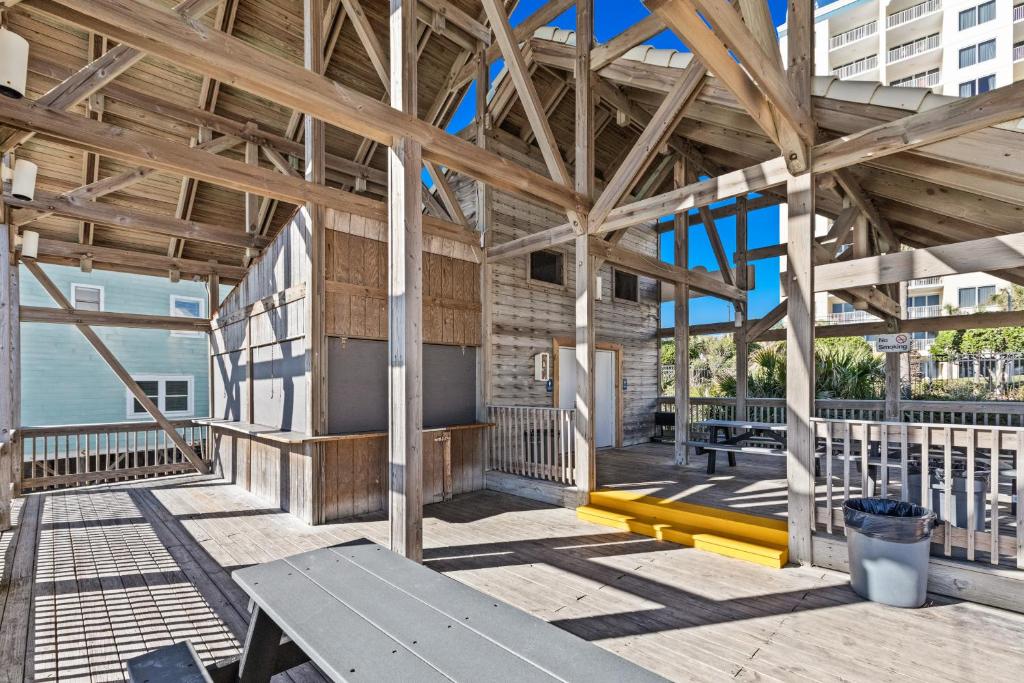 Emerald Shores - thumb 3