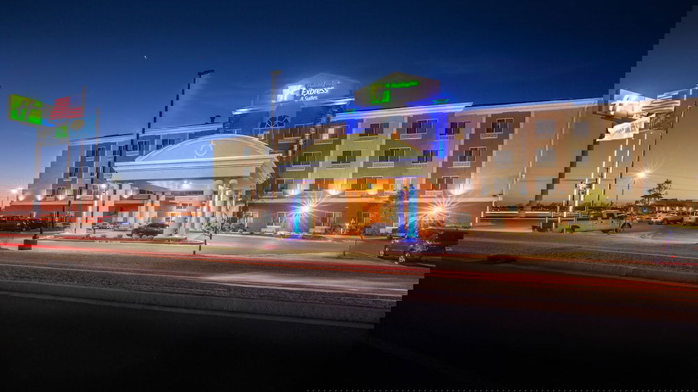 Holiday Inn Express Hotel & Suites Elk City, An IHG Hotel - thumb 0