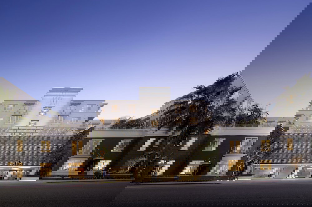 AKA Beverly Hills - thumb 0