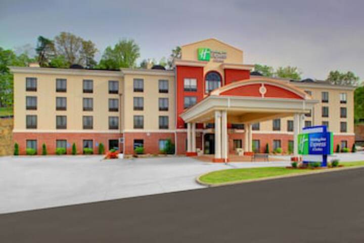 Holiday Inn Express Hotel & Suites Cross Lanes, An IHG Hotel - thumb 0