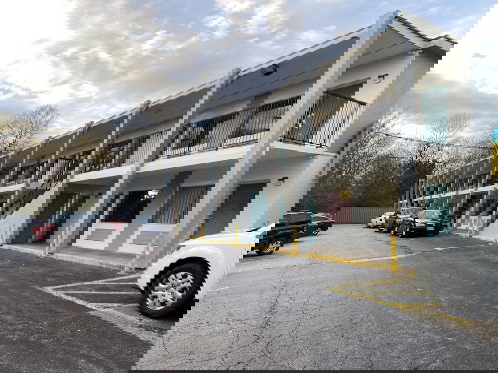 Red Carpet Inn & Suites - thumb 3