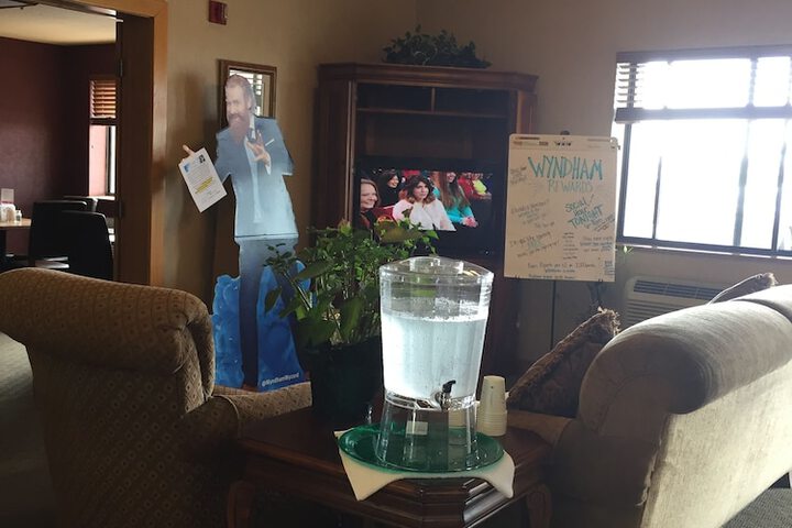 Super 8 By Wyndham Cuba - thumb 6