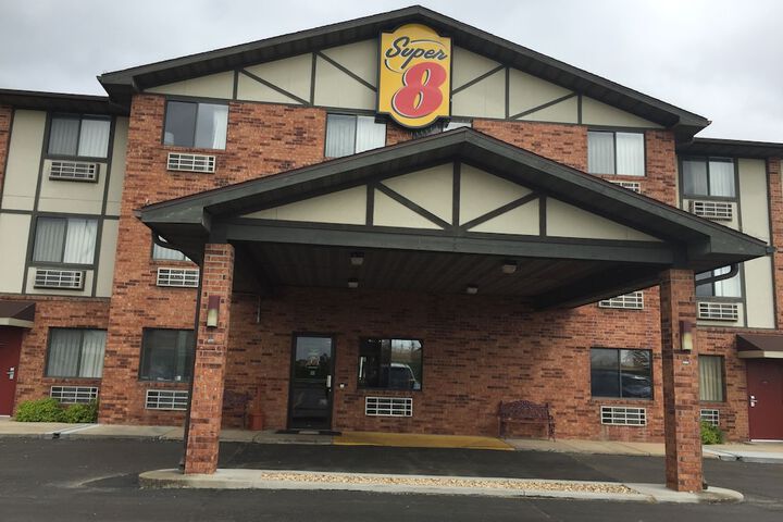 Super 8 By Wyndham Cuba - thumb 3