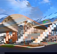 Holiday Inn Express  Suites Akron Regional Airport Area an IHG Hotel - Tourism Bookings