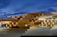 La Quinta Inn  Suites by Wyndham Indianapolis Greenwood