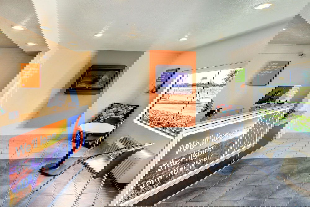 Motel 6 Waco, TX - thumb 5