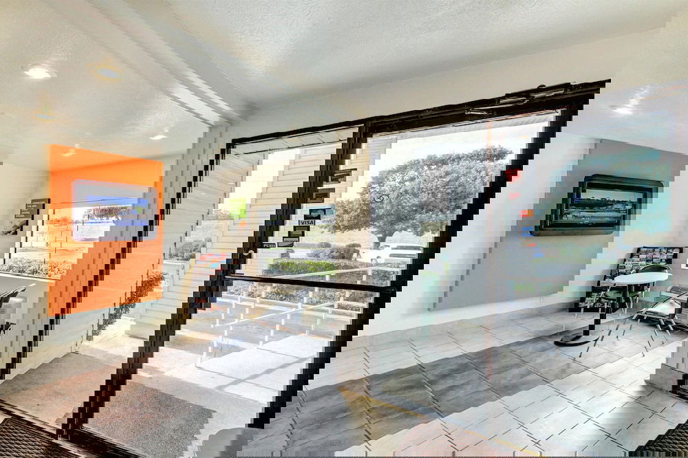 Motel 6 Waco, TX - thumb 6