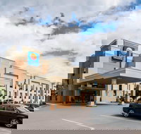 Comfort Inn  Suites - Tourism Bookings