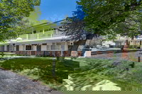 Anchor Inn and Cottages