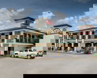 Econo Lodge Inn  Suites