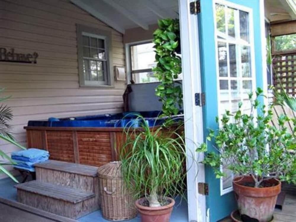 Charles Bass House Bed & Breakfast - thumb 3