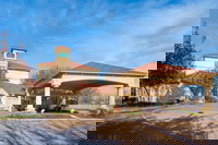 La Quinta Inn  Suites by Wyndham St. Louis Westport