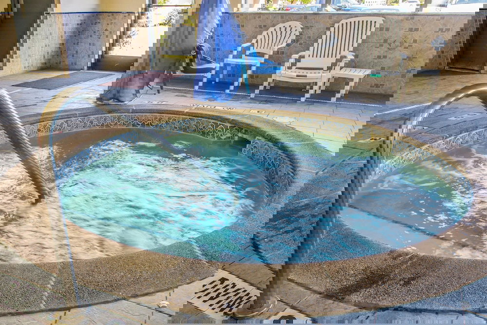 Quality Inn & Suites Ann Arbor Hwy 23 - thumb 2