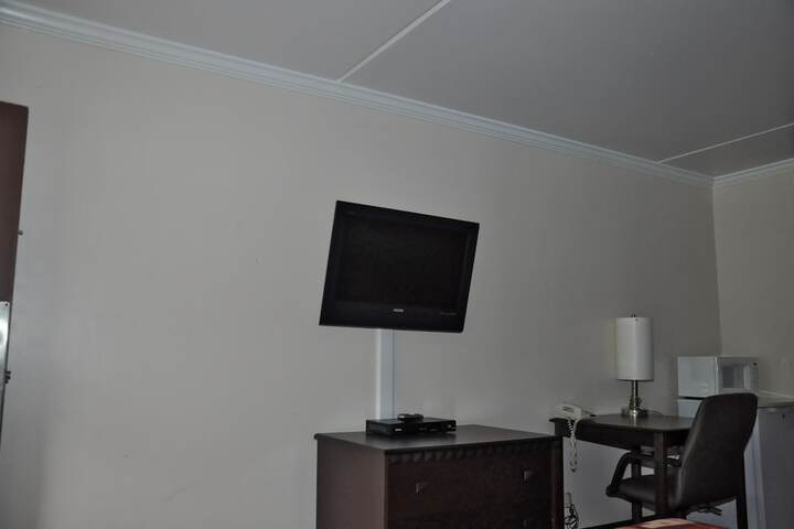 Budget Inn - thumb 5