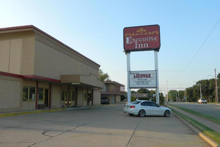 Executive Inn Ponca City - thumb 5