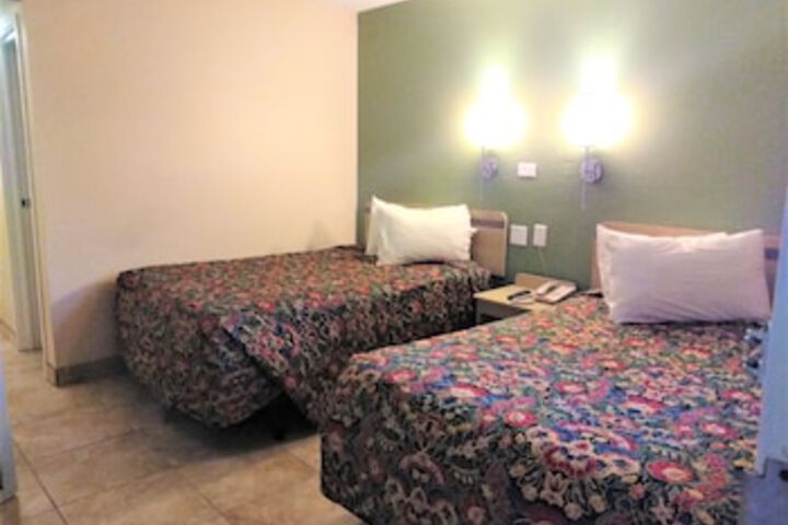 Red Carpet Inn Jeffersonville - thumb 0