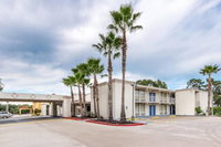 Motel 6 Cleveland TX