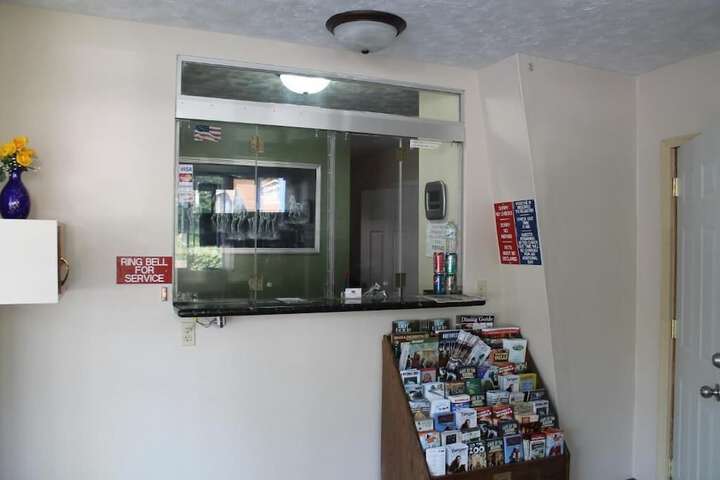 American Motor Inn - thumb 2