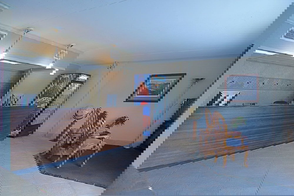 Eastern Shore Motel - thumb 1