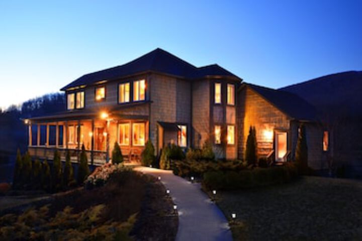 Banner Elk Winery & Villa - thumb 0