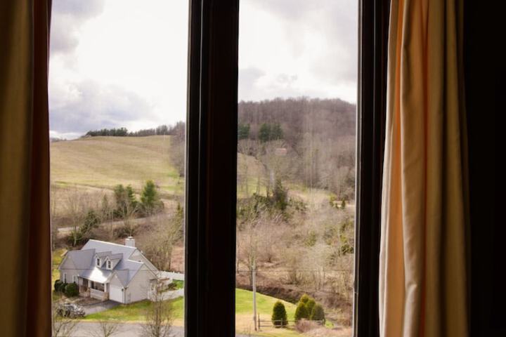 Banner Elk Winery & Villa - thumb 6