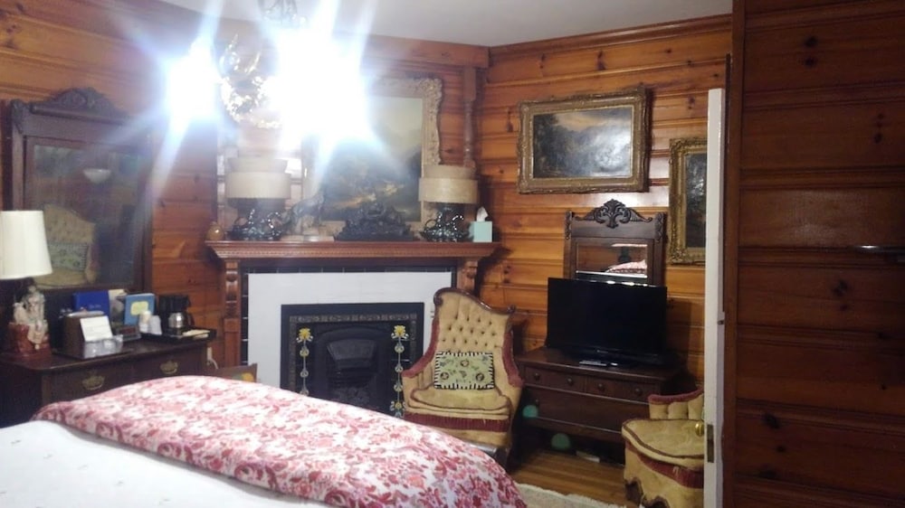 The Inn At Brevard - thumb 3