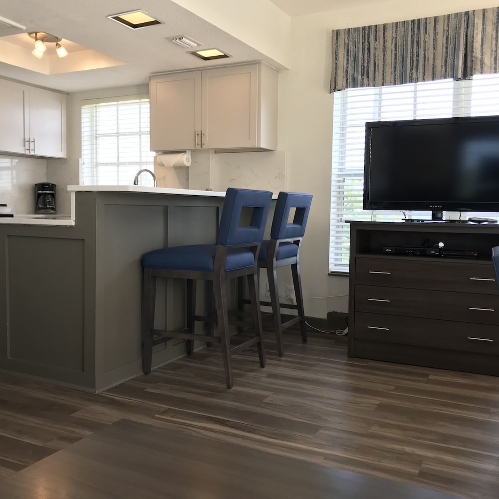 Dover House Resort - thumb 5