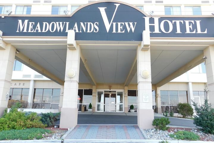 Meadowlands View Hotel - thumb 2