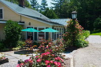 TUCKER HILL INN