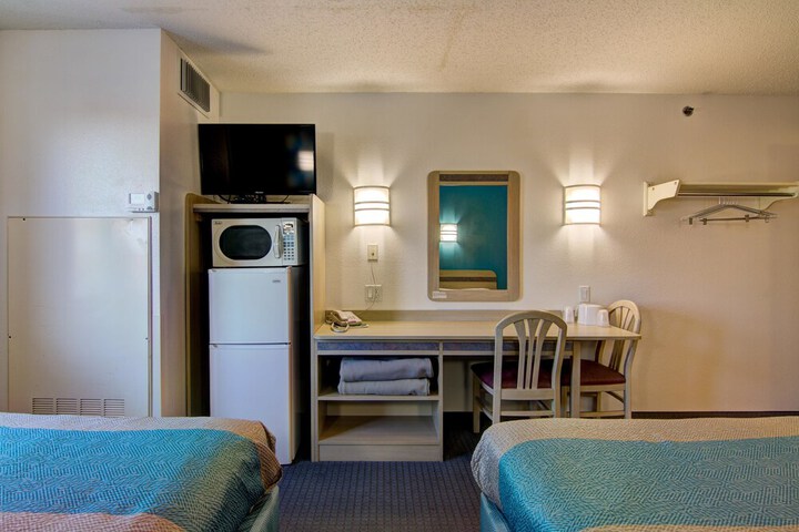 Motel 6 Menomonie, WI - thumb 5