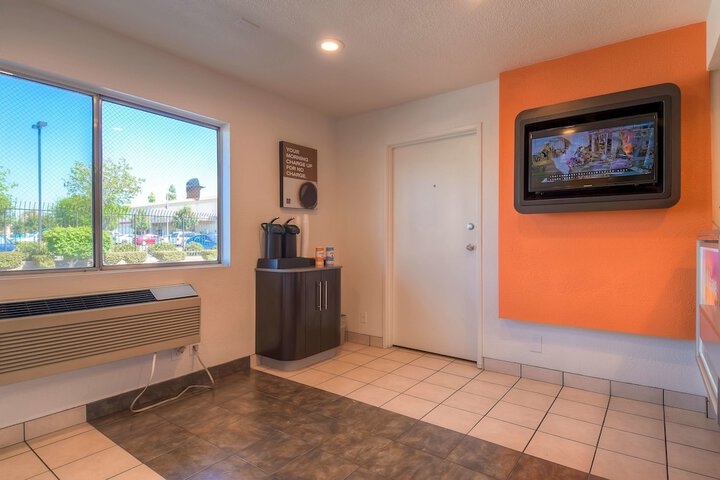 Motel 6 San Bernardino CA South - thumb 6