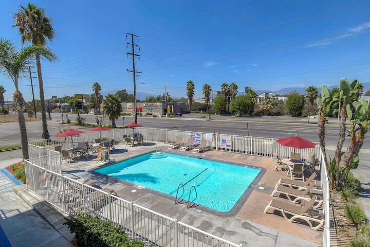 Motel 6 San Bernardino CA South - thumb 5
