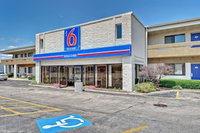 Motel 6 Villa Park IL - Chicago West
