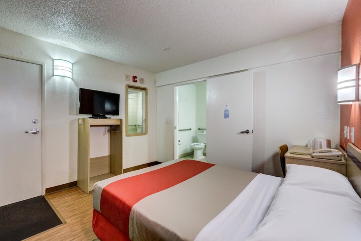 Motel 6 Wheat Ridge, CO - West - Denver North - thumb 5