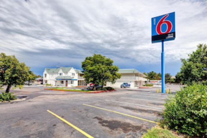 Motel 6 Wheat Ridge, CO - West - Denver North - thumb 0