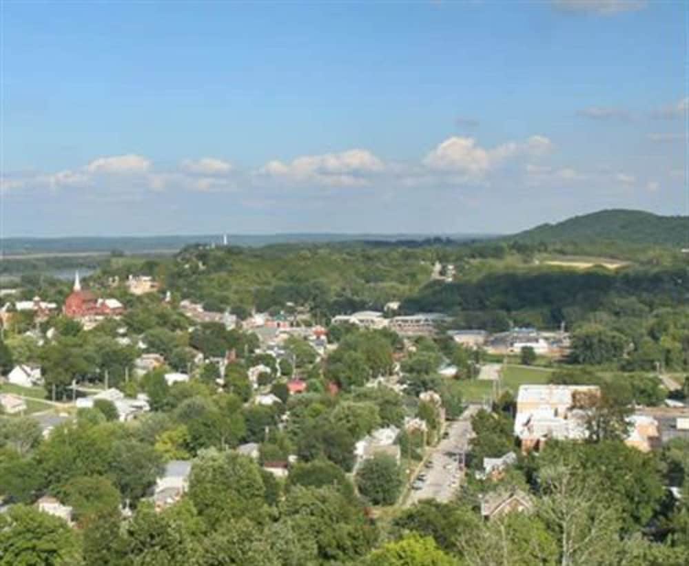 Hermann Hill - thumb 1