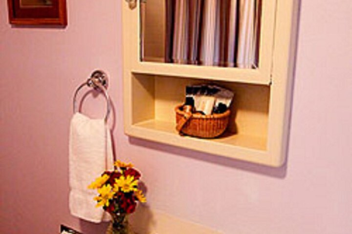 1750 Inn At Sandwich Center - thumb 6