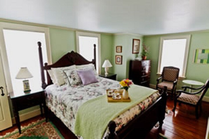 1750 Inn At Sandwich Center - thumb 5