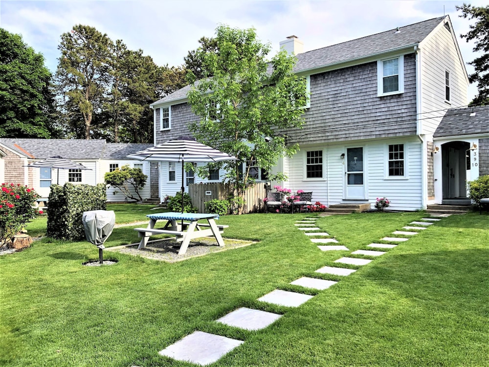 The Seagrove Suites & Guest Rooms - thumb 1