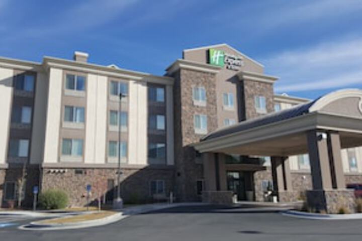 Holiday Inn Express & Suites Springville-South Provo Area, An IHG Hotel - thumb 0