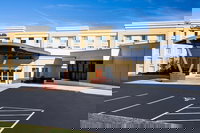 La Quinta Inn  Suites by Wyndham Lynchburg at Liberty Univ.