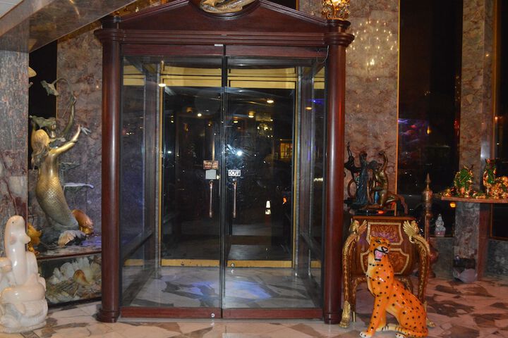 Paris Suites Hotel - thumb 1